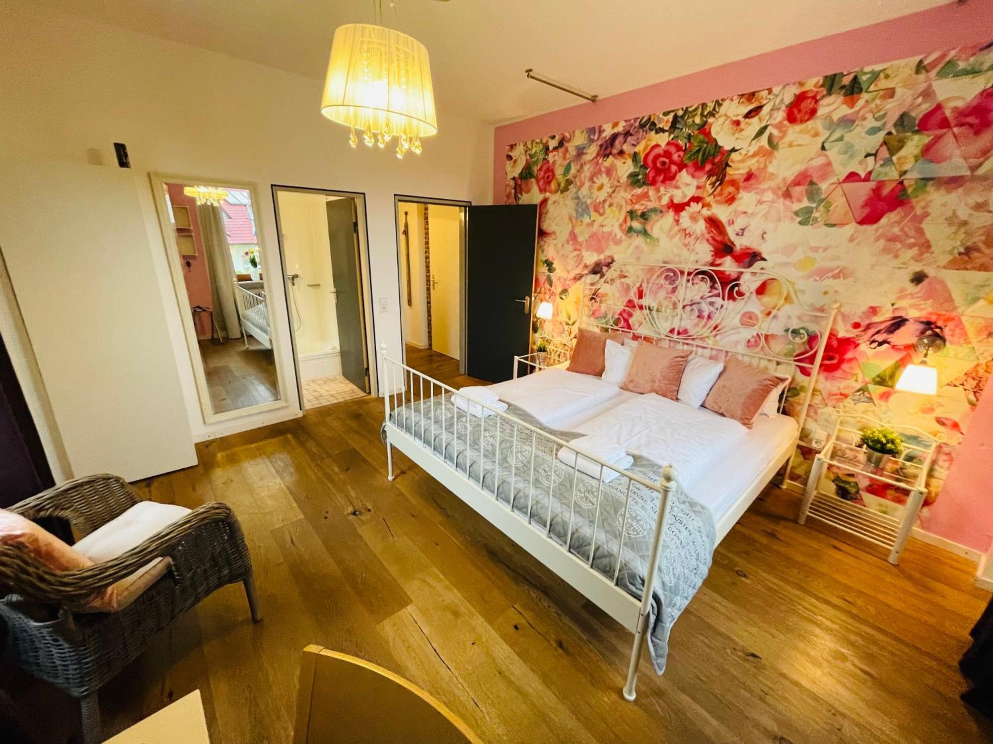 Zum Rayers Cafe-Restaurant & Boutique-Hotel Niederrotweil Rom bilde