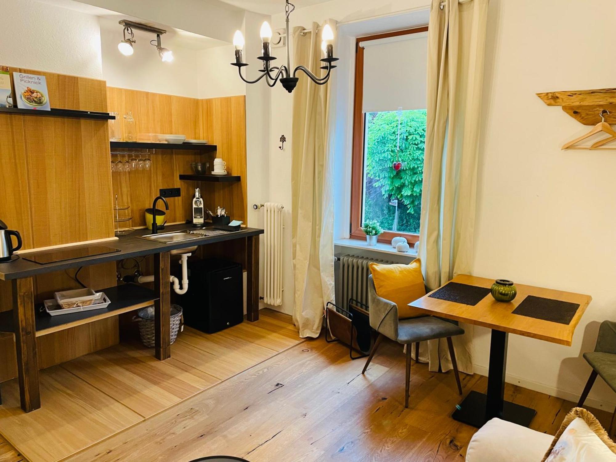 Zum Rayers Cafe-Restaurant & Boutique-Hotel Niederrotweil Rom bilde
