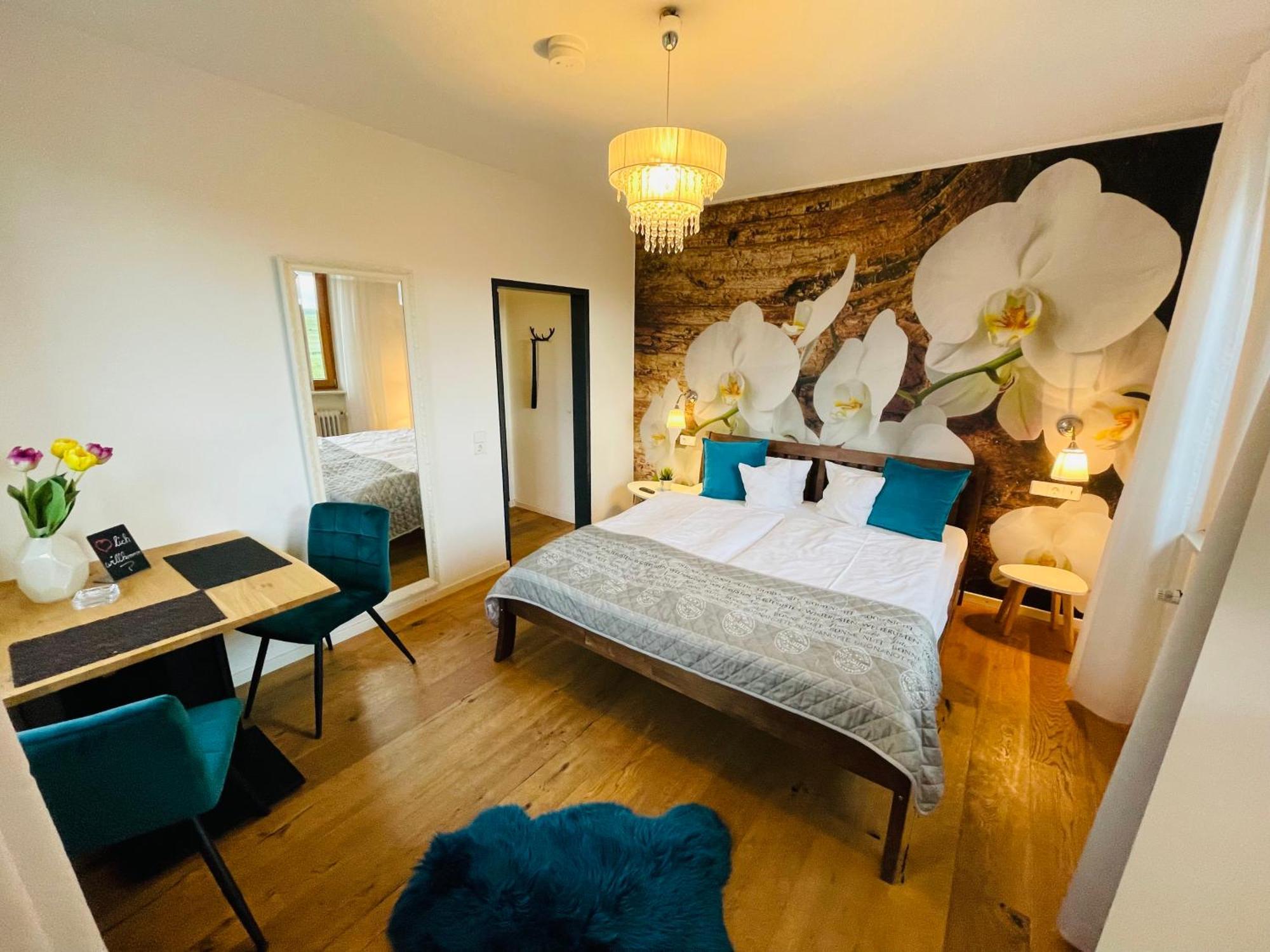Zum Rayers Cafe-Restaurant & Boutique-Hotel Niederrotweil Rom bilde