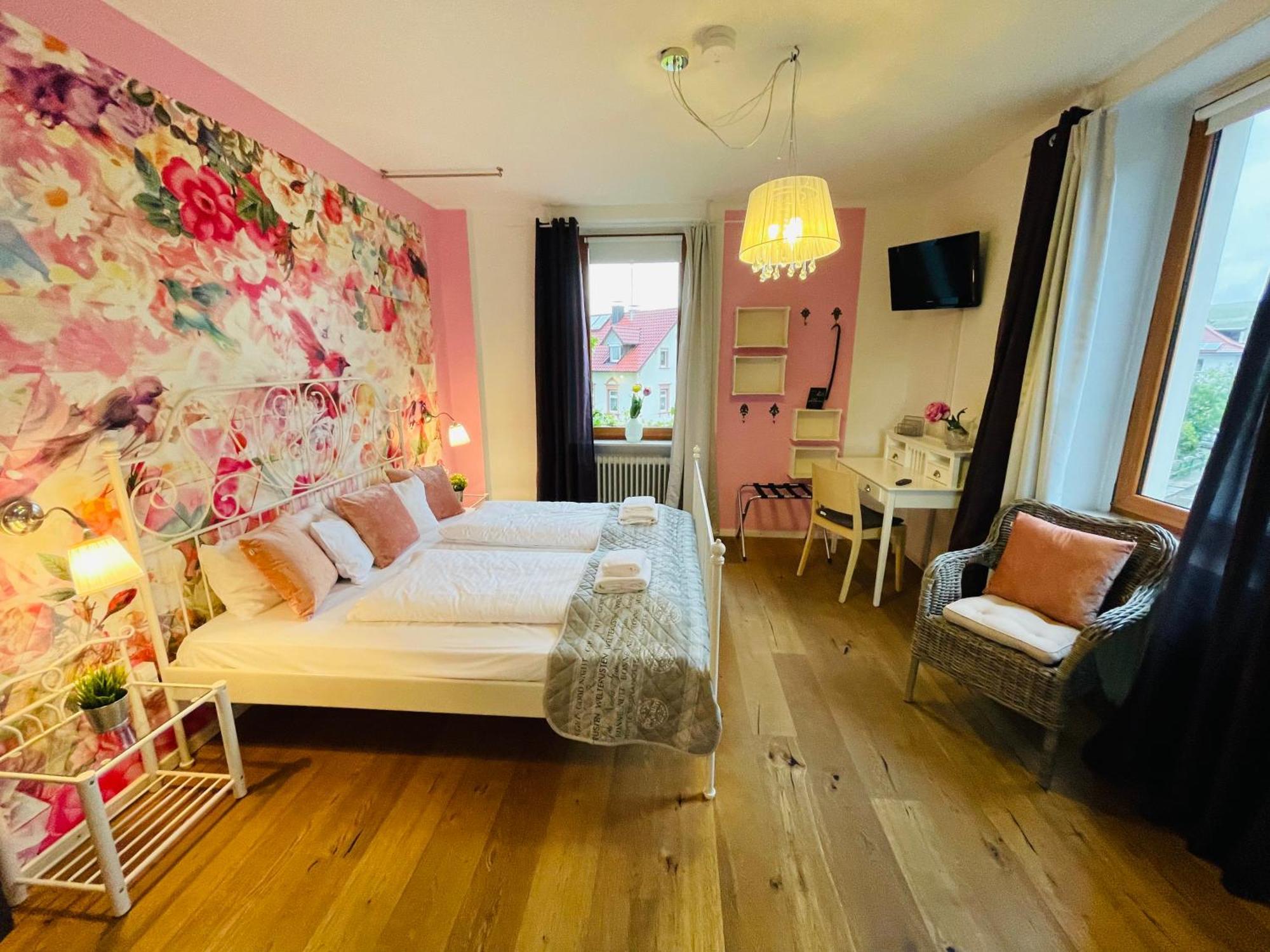 Zum Rayers Cafe-Restaurant & Boutique-Hotel Niederrotweil Rom bilde