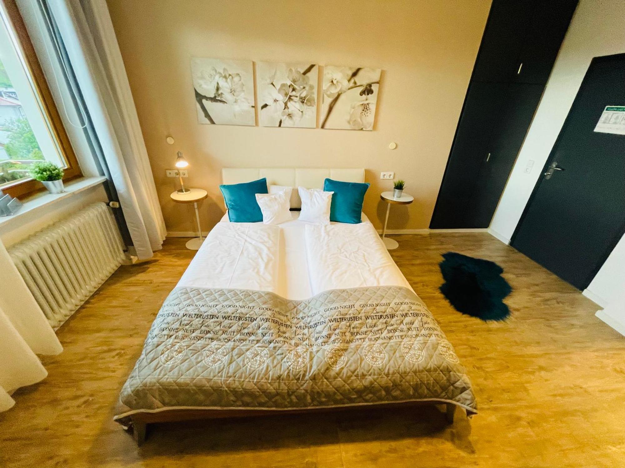Zum Rayers Cafe-Restaurant & Boutique-Hotel Niederrotweil Rom bilde