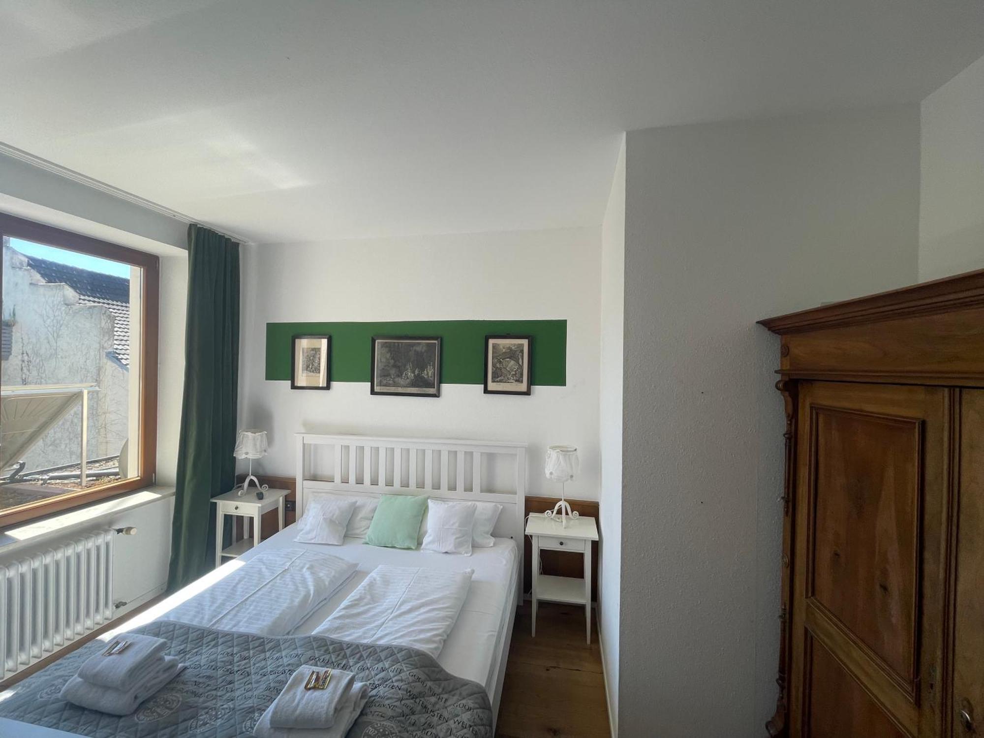 Zum Rayers Cafe-Restaurant & Boutique-Hotel Niederrotweil Rom bilde